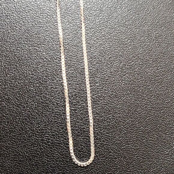 New Sterling silver 925 1mm chain 7.5". Durable for any type of pendant. - Picture 1 of 4